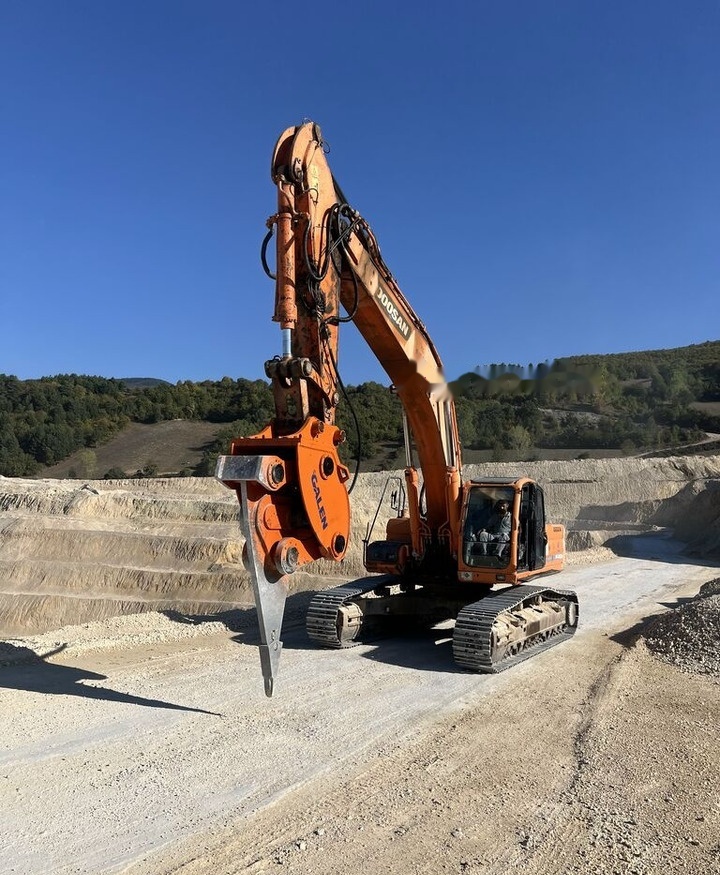 Galen Vibro Ripper GXR40 - Rijač: slika Galen Vibro Ripper GXR40 - Rijač Galen Vibro Ripper GXR40 - Rijač: slika Galen Vibro Ripper GXR40 - Rijač