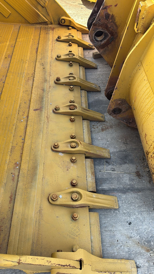 KOMATSU WA475 General Purpose Bucket - Utovarna korpa: slika KOMATSU WA475 General Purpose Bucket - Utovarna korpa KOMATSU WA475 General Purpose Bucket - Utovarna korpa: slika KOMATSU WA475 General Purpose Bucket - Utovarna korpa