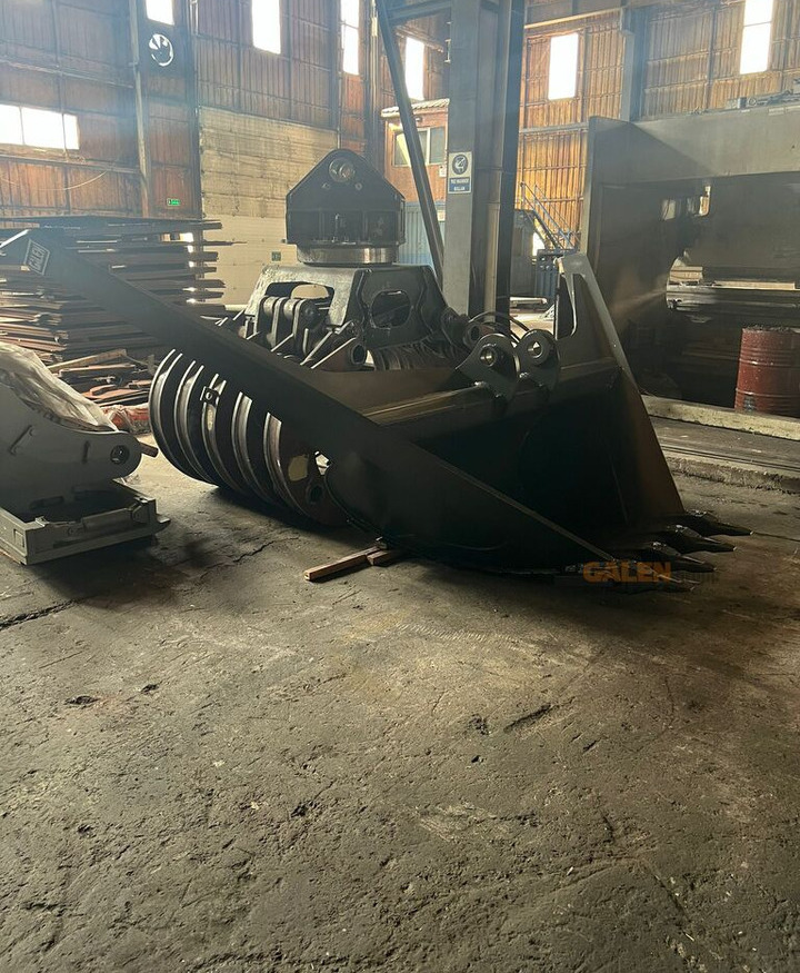 Komatsu PC300 Trapeze Bucket - Korpa za bager: slika Komatsu PC300 Trapeze Bucket - Korpa za bager Komatsu PC300 Trapeze Bucket - Korpa za bager: slika Komatsu PC300 Trapeze Bucket - Korpa za bager