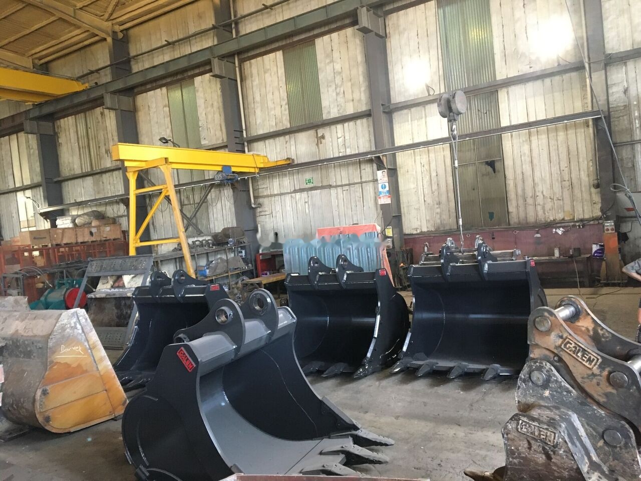 Novi Korpa za bager Komatsu PC350 Rock Bucket: slika Novi Korpa za bager Komatsu PC350 Rock Bucket Novi Korpa za bager Komatsu PC350 Rock Bucket: slika Novi Korpa za bager Komatsu PC350 Rock Bucket