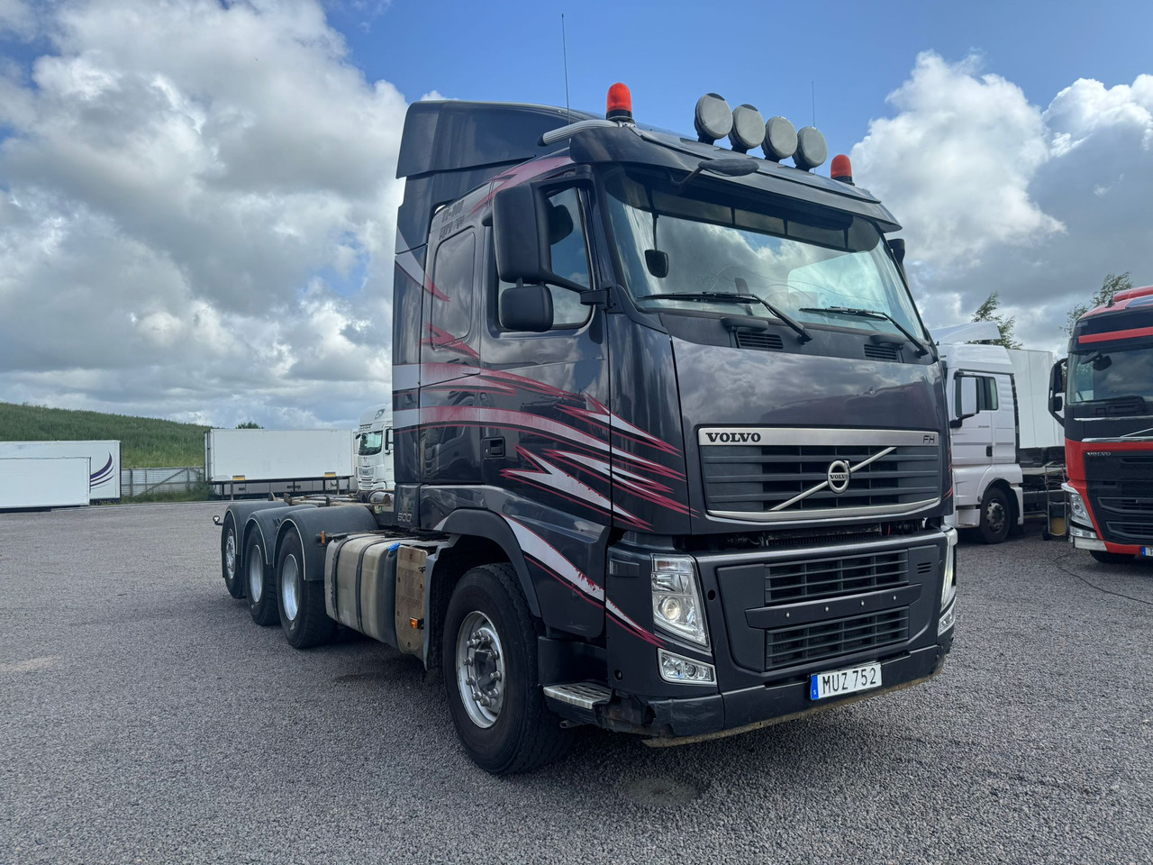 Volvo FH540 - Kamion s kukastom dizalicom: slika Volvo FH540 - Kamion s kukastom dizalicom Volvo FH540 - Kamion s kukastom dizalicom: slika Volvo FH540 - Kamion s kukastom dizalicom