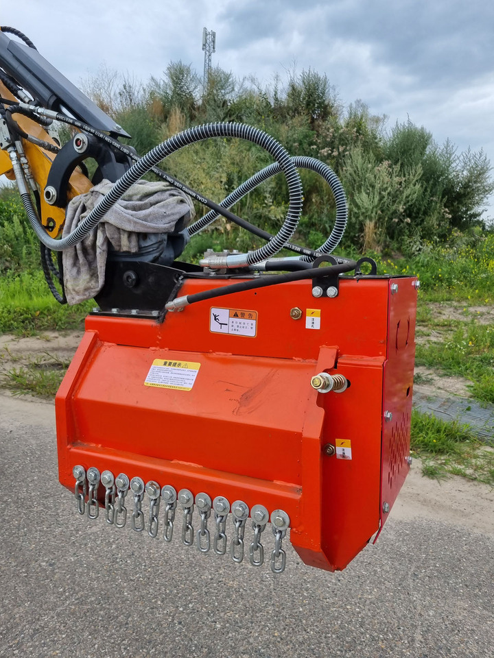Mulchmaaier - Malčer sa čekićima: slika Mulchmaaier - Malčer sa čekićima Mulchmaaier - Malčer sa čekićima: slika Mulchmaaier - Malčer sa čekićima