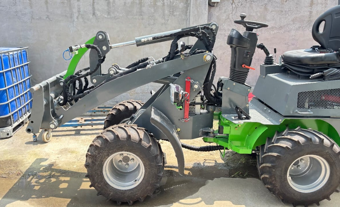 WCM -L1812 - Utovarivač na kotačima: slika WCM -L1812 - Utovarivač na kotačima WCM -L1812 - Utovarivač na kotačima: slika WCM -L1812 - Utovarivač na kotačima