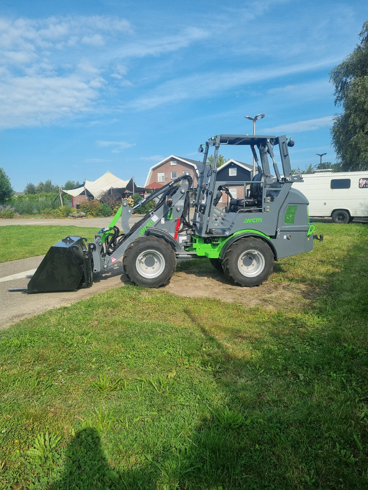 WCM L2312 - Utovarivač na kotačima: slika WCM L2312 - Utovarivač na kotačima WCM L2312 - Utovarivač na kotačima: slika WCM L2312 - Utovarivač na kotačima