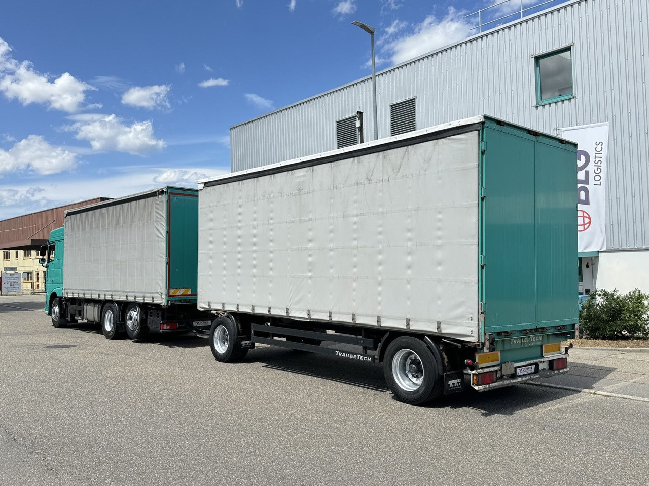 DAF XF460 6x2 Schiebeplane-Zug EDSCHA Bordwände - Kamion s ceradom: slika DAF XF460 6x2 Schiebeplane-Zug EDSCHA Bordwände - Kamion s ceradom DAF XF460 6x2 Schiebeplane-Zug EDSCHA Bordwände - Kamion s ceradom: slika DAF XF460 6x2 Schiebeplane-Zug EDSCHA Bordwände - Kamion s ceradom