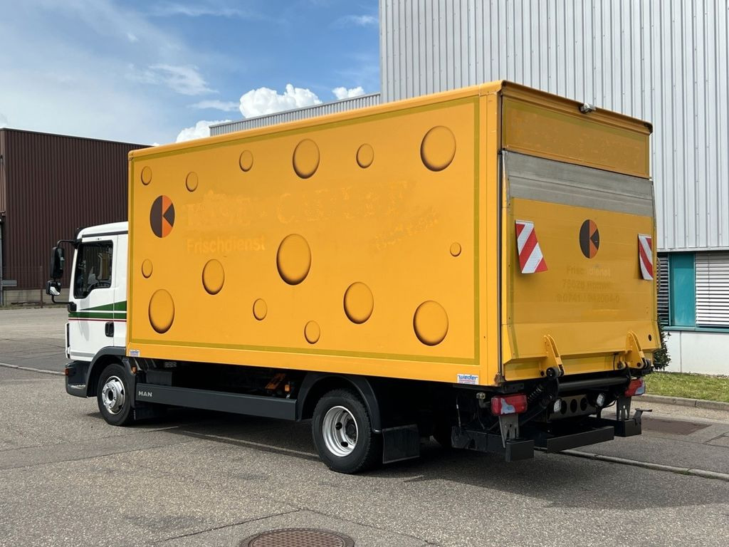 MAN TGL 8.220 Kühlkoffer 5,26m LBW Klima Luftgef. MAN TGL 8.220 Kühlkoffer 5,26m LBW Klima Luftgef. - Dostavno vozilo hladnjača: slika MAN TGL 8.220 Kühlkoffer 5,26m LBW Klima Luftgef. MAN TGL 8.220 Kühlkoffer 5,26m LBW Klima Luftgef. - Dostavno vozilo hladnjača MAN TGL 8.220 Kühlkoffer 5,26m LBW Klima Luftgef. MAN TGL 8.220 Kühlkoffer 5,26m LBW Klima Luftgef. - Dostavno vozilo hladnjača: slika MAN TGL 8.220 Kühlkoffer 5,26m LBW Klima Luftgef. MAN TGL 8.220 Kühlkoffer 5,26m LBW Klima Luftgef. - Dostavno vozilo hladnjača