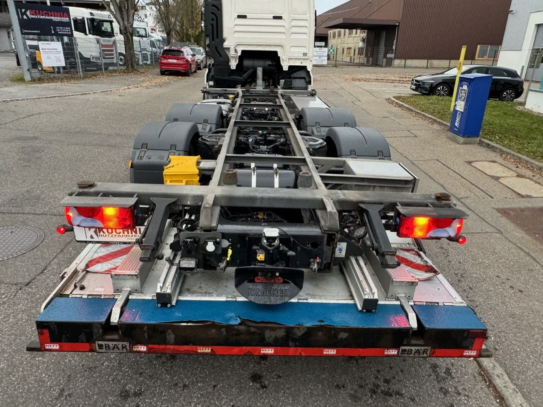 Transporter kontejnera/ Kamion s izmjenjivim sanducima MAN TGX 26.500 XLX Lenkachse BDF 7,15-7,45 u-LBW 2t: slika Transporter kontejnera/ Kamion s izmjenjivim sanducima MAN TGX 26.500 XLX Lenkachse BDF 7,15-7,45 u-LBW 2t