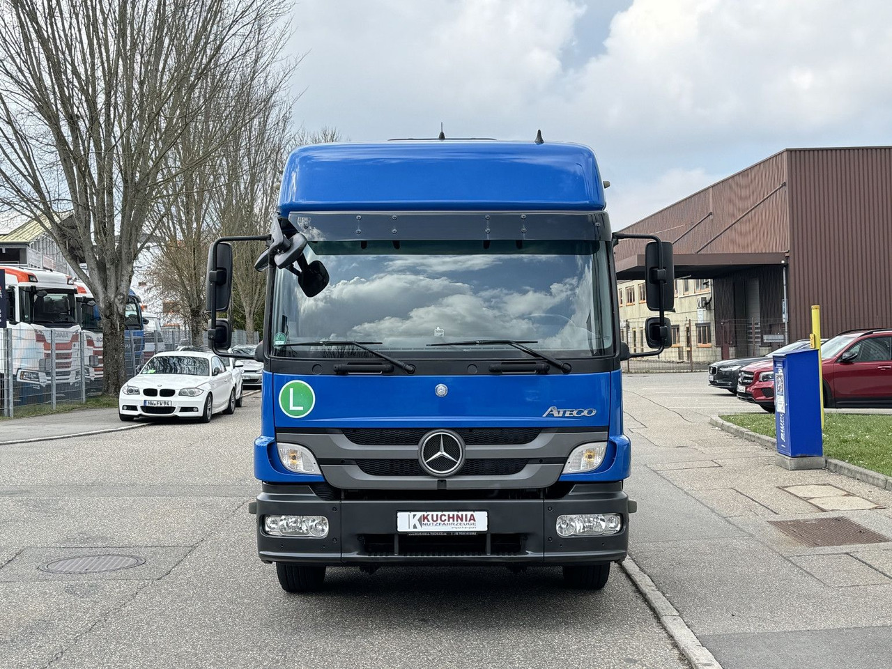 Mercedes-Benz Atego 1529 LL BDF 6-Sitze Umzug u-LBW Gr-Haus - Transporter kontejnera/ Kamion s izmjenjivim sanducima: slika Mercedes-Benz Atego 1529 LL BDF 6-Sitze Umzug u-LBW Gr-Haus - Transporter kontejnera/ Kamion s izmjenjivim sanducima Mercedes-Benz Atego 1529 LL BDF 6-Sitze Umzug u-LBW Gr-Haus - Transporter kontejnera/ Kamion s izmjenjivim sanducima: slika Mercedes-Benz Atego 1529 LL BDF 6-Sitze Umzug u-LBW Gr-Haus - Transporter kontejnera/ Kamion s izmjenjivim sanducima