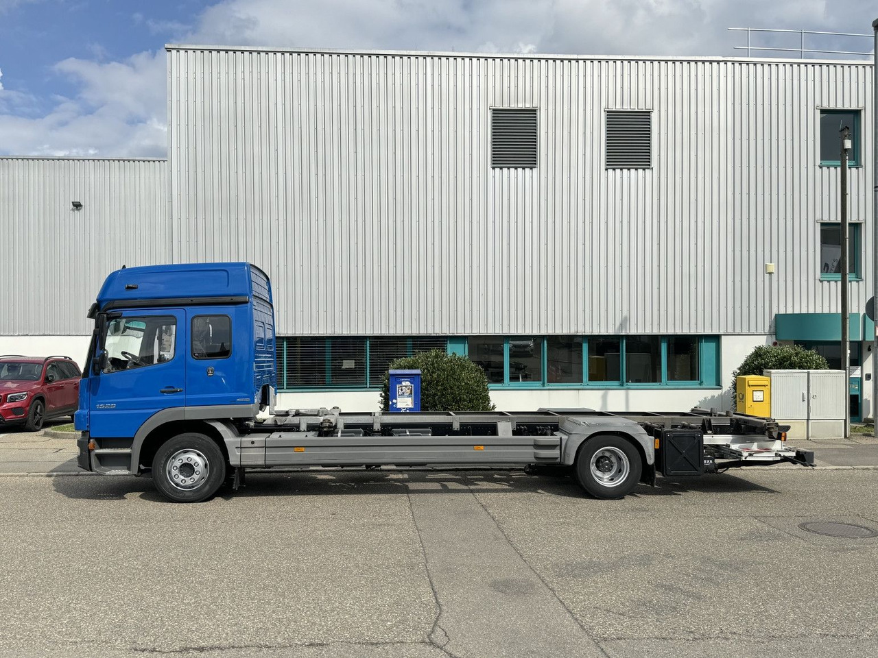 Mercedes-Benz Atego 1529 LL BDF 6-Sitze Umzug u-LBW Gr-Haus - Transporter kontejnera/ Kamion s izmjenjivim sanducima: slika Mercedes-Benz Atego 1529 LL BDF 6-Sitze Umzug u-LBW Gr-Haus - Transporter kontejnera/ Kamion s izmjenjivim sanducima Mercedes-Benz Atego 1529 LL BDF 6-Sitze Umzug u-LBW Gr-Haus - Transporter kontejnera/ Kamion s izmjenjivim sanducima: slika Mercedes-Benz Atego 1529 LL BDF 6-Sitze Umzug u-LBW Gr-Haus - Transporter kontejnera/ Kamion s izmjenjivim sanducima