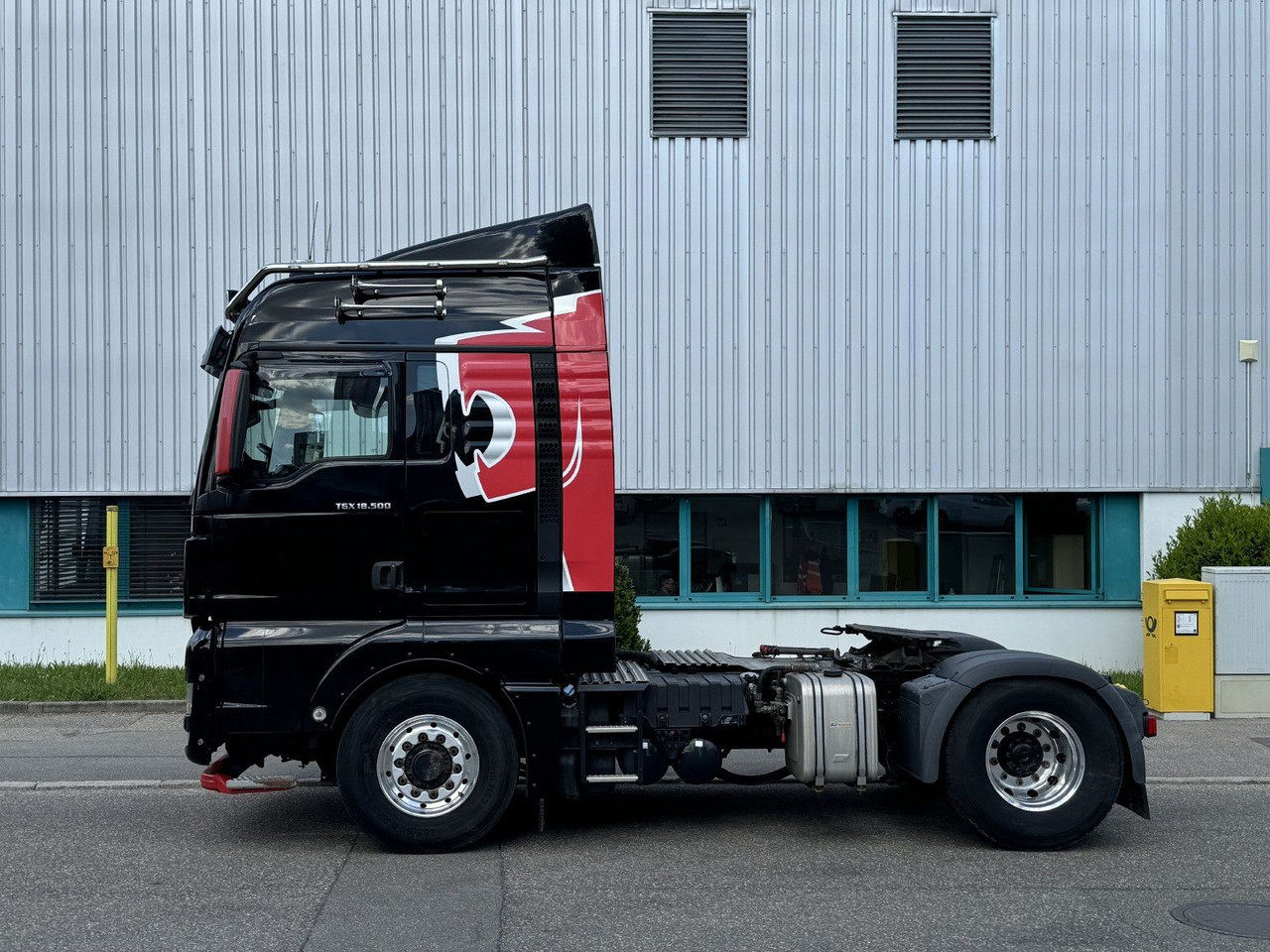 MAN TGX 18.500 4x4 Hydrodrive Hydraulik Motorschaden - Tegljač: slika MAN TGX 18.500 4x4 Hydrodrive Hydraulik Motorschaden - Tegljač MAN TGX 18.500 4x4 Hydrodrive Hydraulik Motorschaden - Tegljač: slika MAN TGX 18.500 4x4 Hydrodrive Hydraulik Motorschaden - Tegljač
