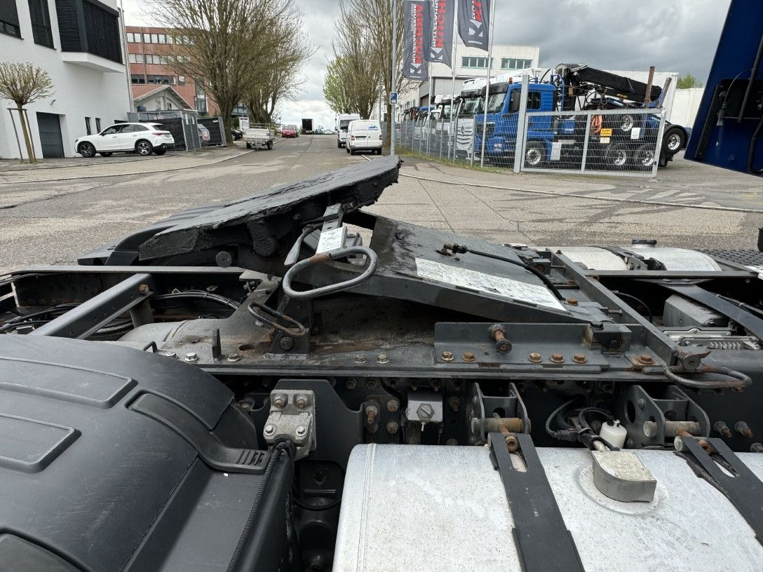 Renault T460 S-Cab X-Low 2-Tanks Hubsattel Standklima - Tegljač: slika Renault T460 S-Cab X-Low 2-Tanks Hubsattel Standklima - Tegljač Renault T460 S-Cab X-Low 2-Tanks Hubsattel Standklima - Tegljač: slika Renault T460 S-Cab X-Low 2-Tanks Hubsattel Standklima - Tegljač
