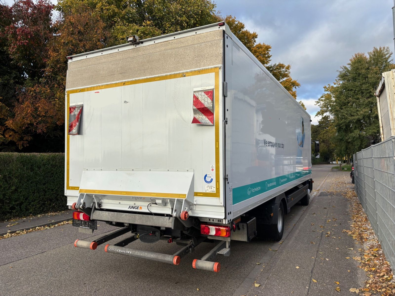 Mercedes-Benz Atego III 1227L, Euro-6, 2xAHK, Klima, Abbiegeas - Kamion sandučar: slika  Mercedes-Benz Atego III 1227L, Euro-6, 2xAHK, Klima, Abbiegeas - Kamion sandučar Mercedes-Benz Atego III 1227L, Euro-6, 2xAHK, Klima, Abbiegeas - Kamion sandučar: slika  Mercedes-Benz Atego III 1227L, Euro-6, 2xAHK, Klima, Abbiegeas - Kamion sandučar