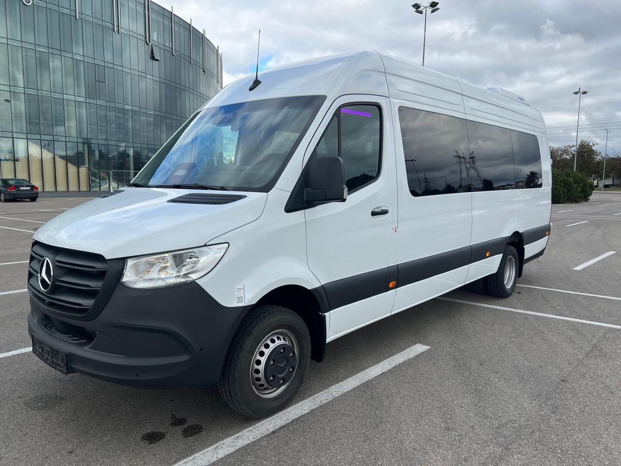 Mercedes-Benz Sprinter 517 Komfort XL, 21 SS - Minibus, Putnički kombi: slika Mercedes-Benz Sprinter 517 Komfort XL, 21 SS - Minibus, Putnički kombi Mercedes-Benz Sprinter 517 Komfort XL, 21 SS - Minibus, Putnički kombi: slika Mercedes-Benz Sprinter 517 Komfort XL, 21 SS - Minibus, Putnički kombi