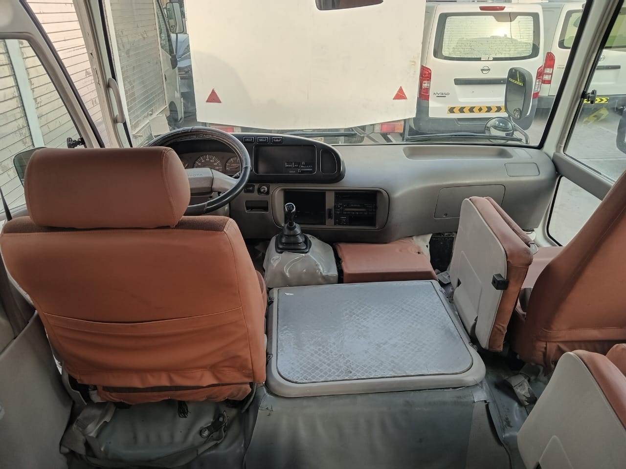 TOYOTA Coaster ... 30 places - diesel - climatisé ... BELGIQUE.. - Minibus, Putnički kombi: slika TOYOTA Coaster ... 30 places - diesel - climatisé ... BELGIQUE.. - Minibus, Putnički kombi TOYOTA Coaster ... 30 places - diesel - climatisé ... BELGIQUE.. - Minibus, Putnički kombi: slika TOYOTA Coaster ... 30 places - diesel - climatisé ... BELGIQUE.. - Minibus, Putnički kombi