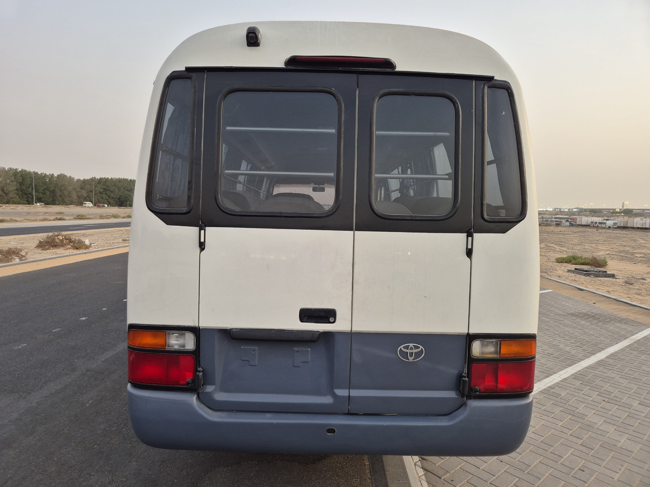 Toyota Coaster ... 30 places - climatisé - Minibus, Putnički kombi: slika Toyota Coaster ... 30 places - climatisé - Minibus, Putnički kombi Toyota Coaster ... 30 places - climatisé - Minibus, Putnički kombi: slika Toyota Coaster ... 30 places - climatisé - Minibus, Putnički kombi