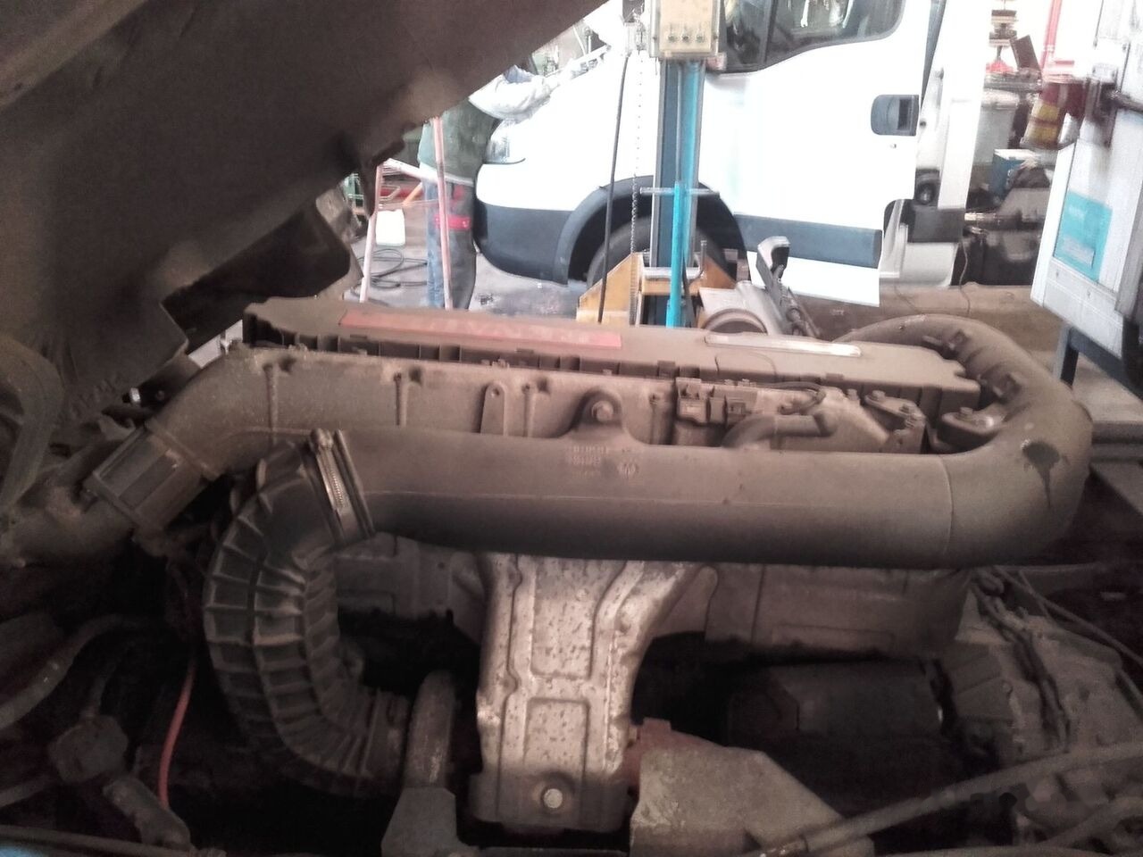 Renault DXI 7 320 E3 Renault Premium - Motor za Kamion: slika Renault DXI 7 320 E3 Renault Premium - Motor za Kamion Renault DXI 7 320 E3 Renault Premium - Motor za Kamion: slika Renault DXI 7 320 E3 Renault Premium - Motor za Kamion