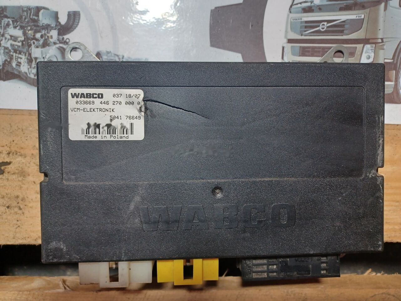 WABCO 4462700000 504176649 WABCO IVECO truck - Upravljačka jedinica (ECU) za Kamion: slika WABCO 4462700000 504176649 WABCO IVECO truck - Upravljačka jedinica (ECU) za Kamion WABCO 4462700000 504176649 WABCO IVECO truck - Upravljačka jedinica (ECU) za Kamion: slika WABCO 4462700000 504176649 WABCO IVECO truck - Upravljačka jedinica (ECU) za Kamion