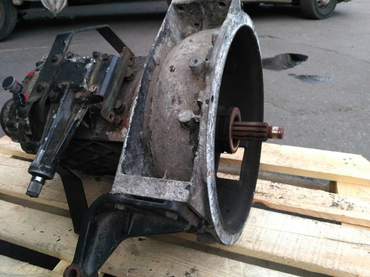 ZF 5S-42 MAN - Mjenjač za Kamion: slika ZF 5S-42 MAN - Mjenjač za Kamion ZF 5S-42 MAN - Mjenjač za Kamion: slika ZF 5S-42 MAN - Mjenjač za Kamion