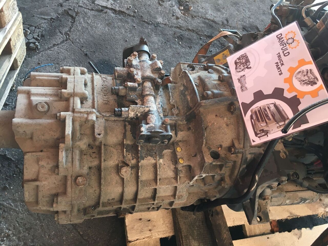 ZF 6s800 1700557 DAF - Mjenjač za Kamion: slika ZF 6s800 1700557 DAF - Mjenjač za Kamion ZF 6s800 1700557 DAF - Mjenjač za Kamion: slika ZF 6s800 1700557 DAF - Mjenjač za Kamion