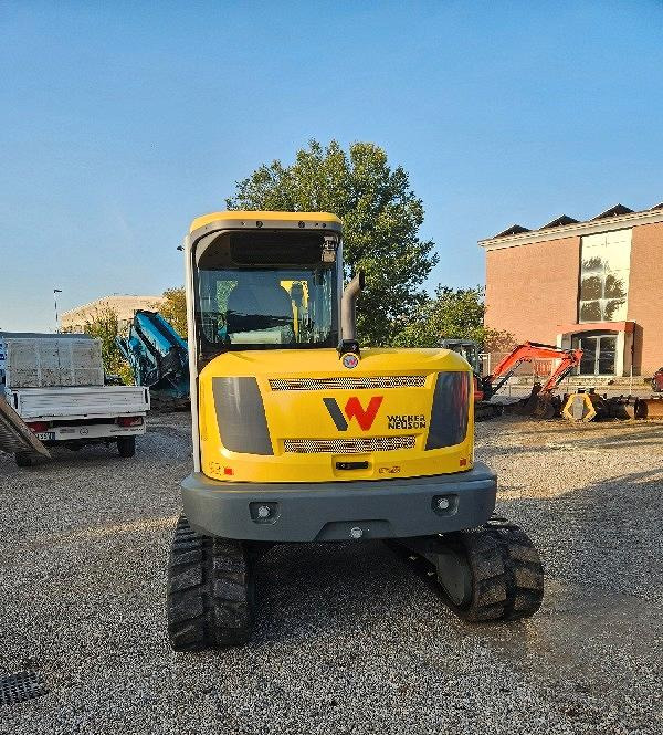 Midiescvatore wacker-neuson et90 - Mini bager: slika Midiescvatore wacker-neuson et90 - Mini bager Midiescvatore wacker-neuson et90 - Mini bager: slika Midiescvatore wacker-neuson et90 - Mini bager