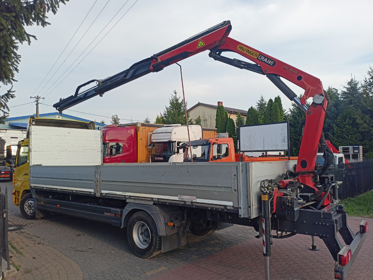 MERCEDES-BENZ Atego 1524 - Kamion s kranom: slika MERCEDES-BENZ Atego 1524 - Kamion s kranom MERCEDES-BENZ Atego 1524 - Kamion s kranom: slika MERCEDES-BENZ Atego 1524 - Kamion s kranom