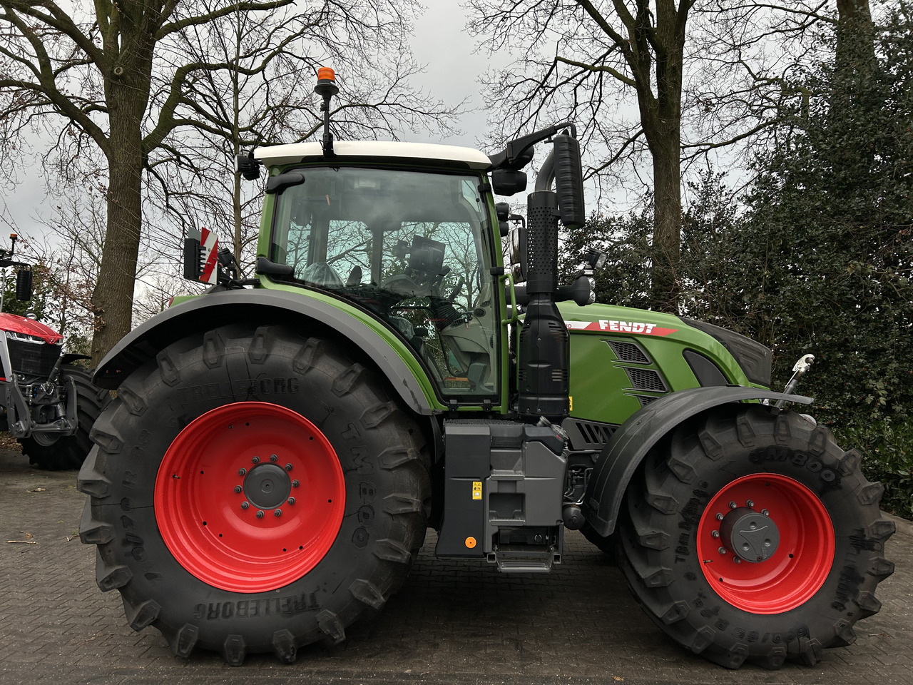 FENDT 724 Vario Gen6 ProfiPlus setting 2 - Traktor: slika FENDT 724 Vario Gen6 ProfiPlus setting 2 - Traktor FENDT 724 Vario Gen6 ProfiPlus setting 2 - Traktor: slika FENDT 724 Vario Gen6 ProfiPlus setting 2 - Traktor