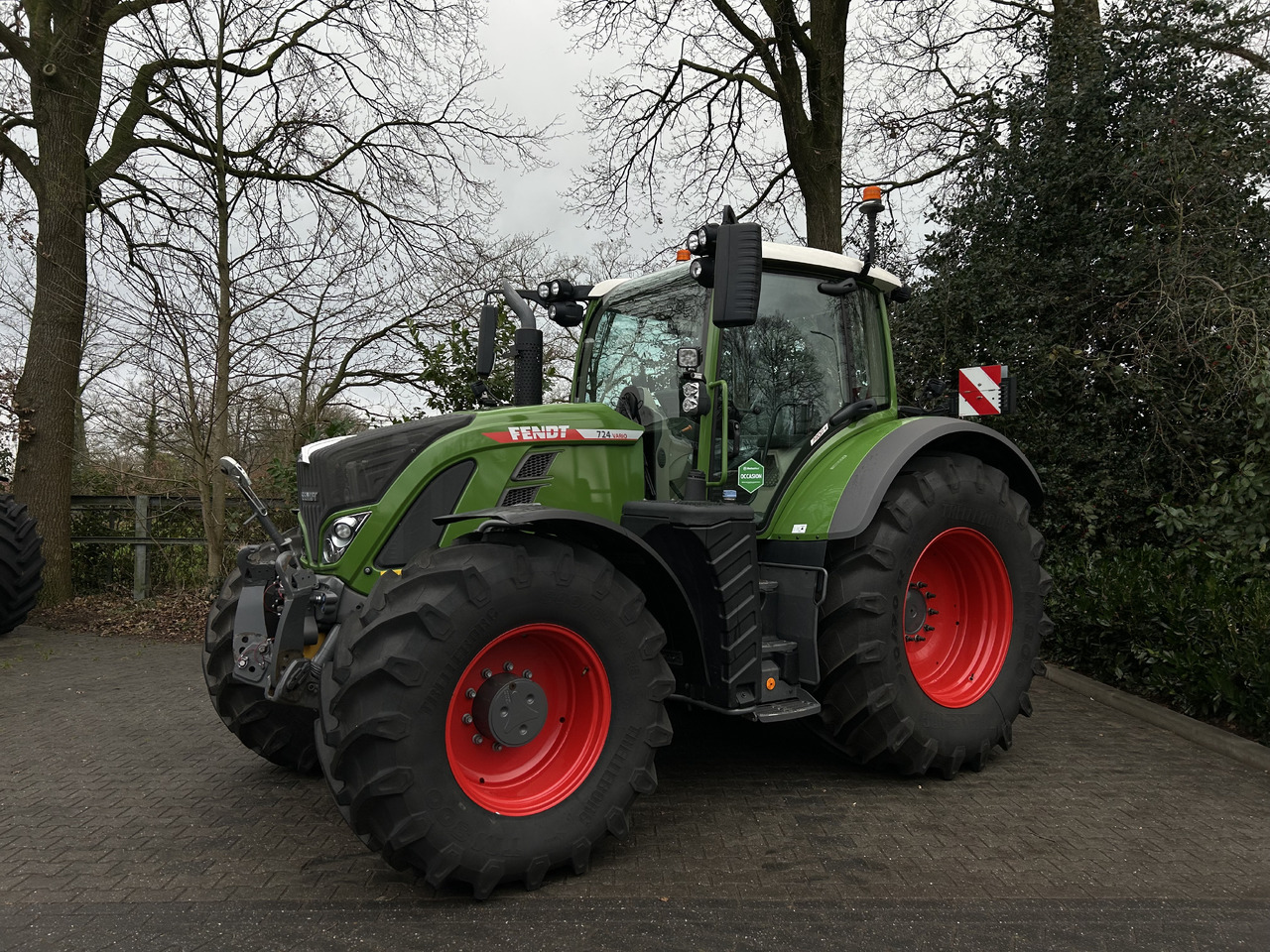 FENDT 724 Vario Gen6 ProfiPlus setting 2 - Traktor: slika FENDT 724 Vario Gen6 ProfiPlus setting 2 - Traktor FENDT 724 Vario Gen6 ProfiPlus setting 2 - Traktor: slika FENDT 724 Vario Gen6 ProfiPlus setting 2 - Traktor