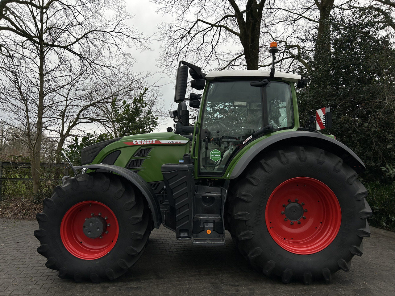 FENDT 724 Vario Gen6 ProfiPlus setting 2 - Traktor: slika FENDT 724 Vario Gen6 ProfiPlus setting 2 - Traktor FENDT 724 Vario Gen6 ProfiPlus setting 2 - Traktor: slika FENDT 724 Vario Gen6 ProfiPlus setting 2 - Traktor