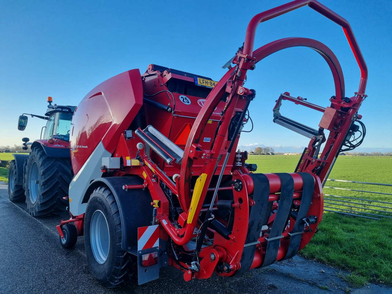 LELY WELGER RPC 160V - Omotač bala: slika LELY WELGER RPC 160V - Omotač bala LELY WELGER RPC 160V - Omotač bala: slika LELY WELGER RPC 160V - Omotač bala