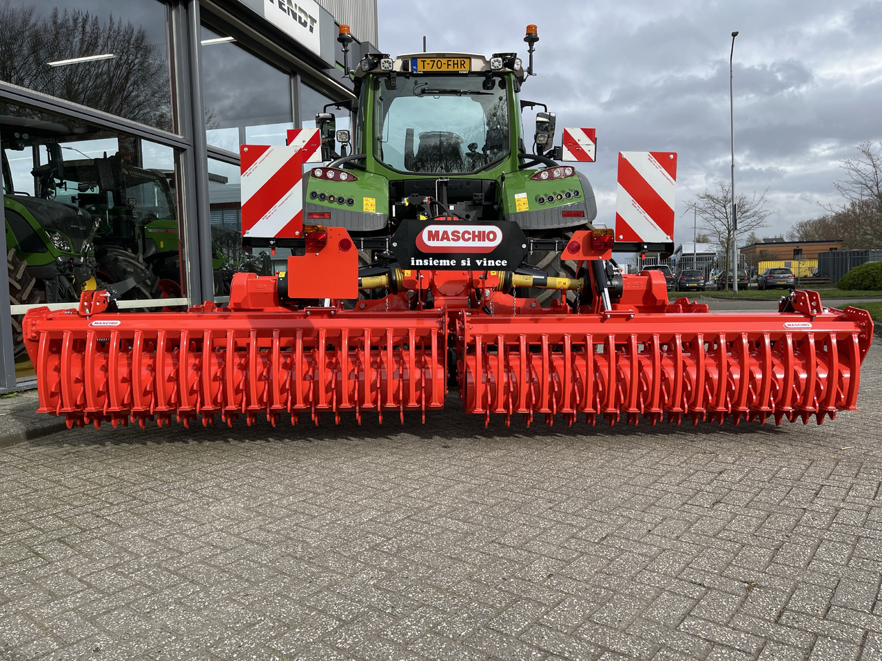 MASCHIO Gabbiano 4600 - Traktorska freza: slika MASCHIO Gabbiano 4600 - Traktorska freza MASCHIO Gabbiano 4600 - Traktorska freza: slika MASCHIO Gabbiano 4600 - Traktorska freza