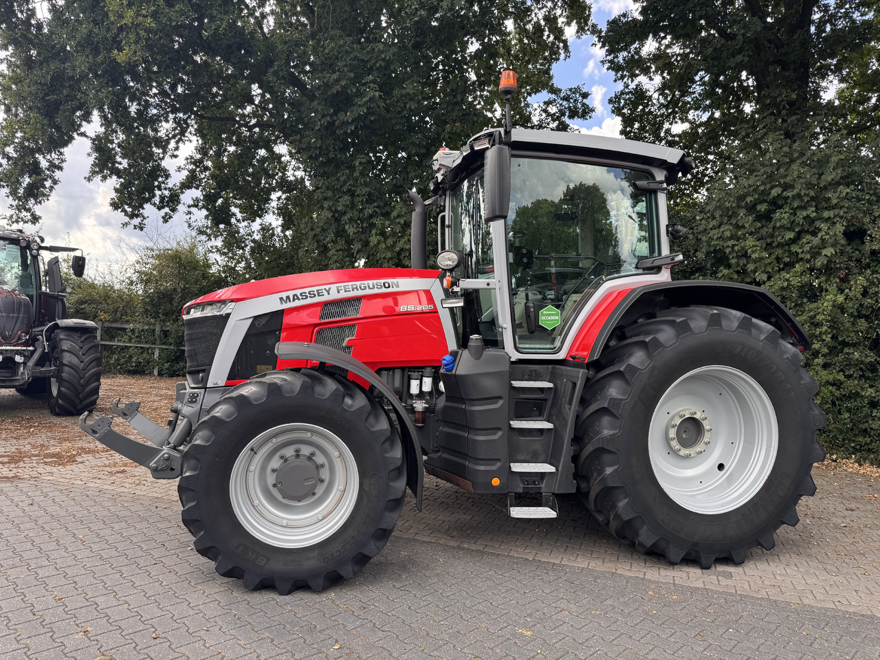 MASSEY FERGUSON 8s.205 Dyna7 Exclusive - Traktor: slika MASSEY FERGUSON 8s.205 Dyna7 Exclusive - Traktor MASSEY FERGUSON 8s.205 Dyna7 Exclusive - Traktor: slika MASSEY FERGUSON 8s.205 Dyna7 Exclusive - Traktor