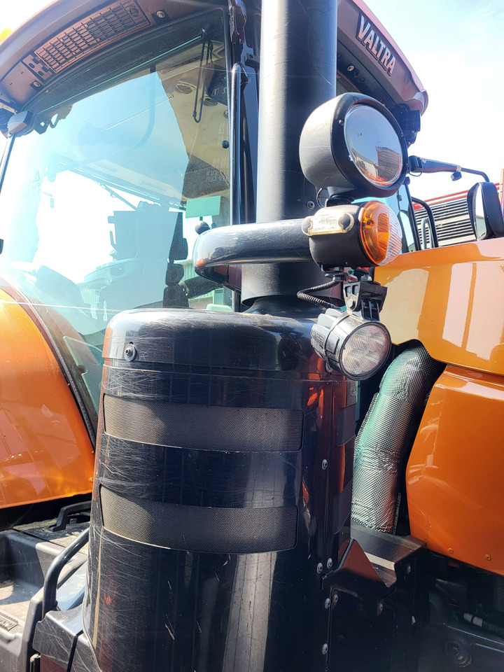 VALTRA S394 - Traktor: slika VALTRA S394 - Traktor VALTRA S394 - Traktor: slika VALTRA S394 - Traktor