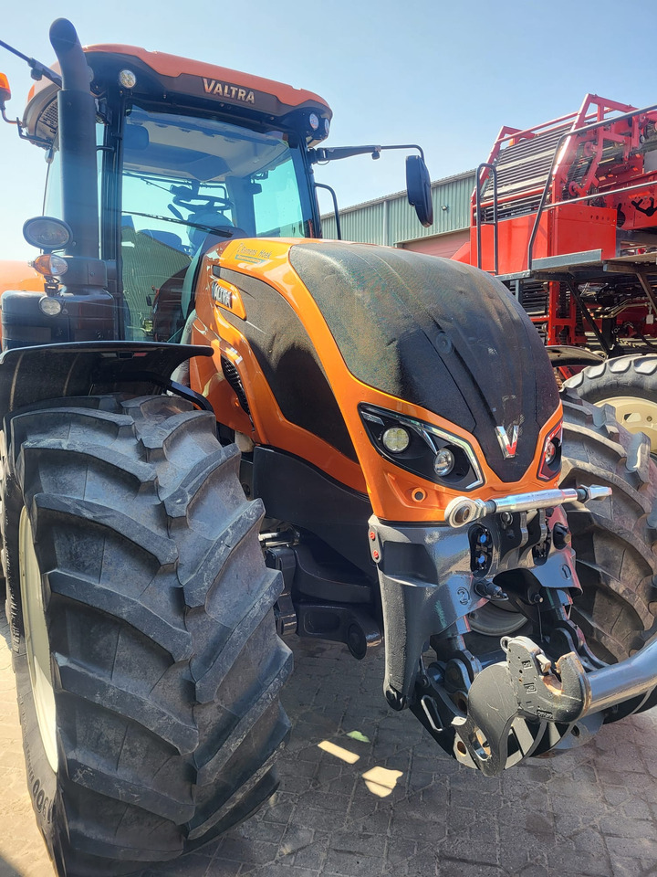 VALTRA S394 - Traktor: slika VALTRA S394 - Traktor VALTRA S394 - Traktor: slika VALTRA S394 - Traktor