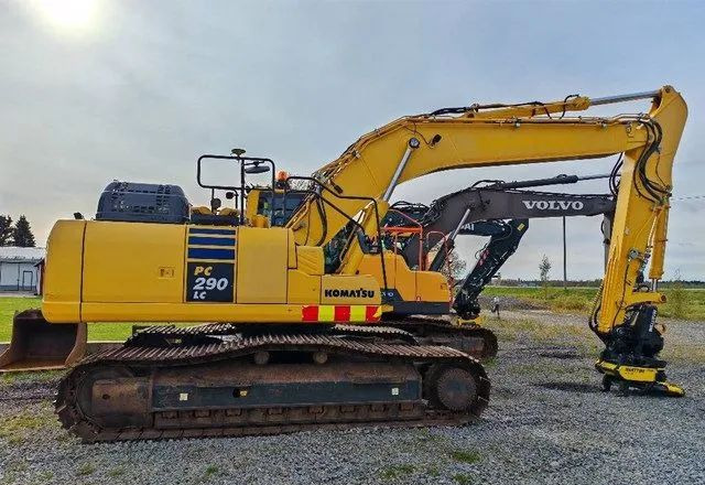 Komatsu PC 290 LC-11, 2019 ROK, GŁOWICA, SYSTEM NIWELACJI LEICA 3D - Bager gusjeničar: slika Komatsu PC 290 LC-11, 2019 ROK, GŁOWICA, SYSTEM NIWELACJI LEICA 3D - Bager gusjeničar Komatsu PC 290 LC-11, 2019 ROK, GŁOWICA, SYSTEM NIWELACJI LEICA 3D - Bager gusjeničar: slika Komatsu PC 290 LC-11, 2019 ROK, GŁOWICA, SYSTEM NIWELACJI LEICA 3D - Bager gusjeničar