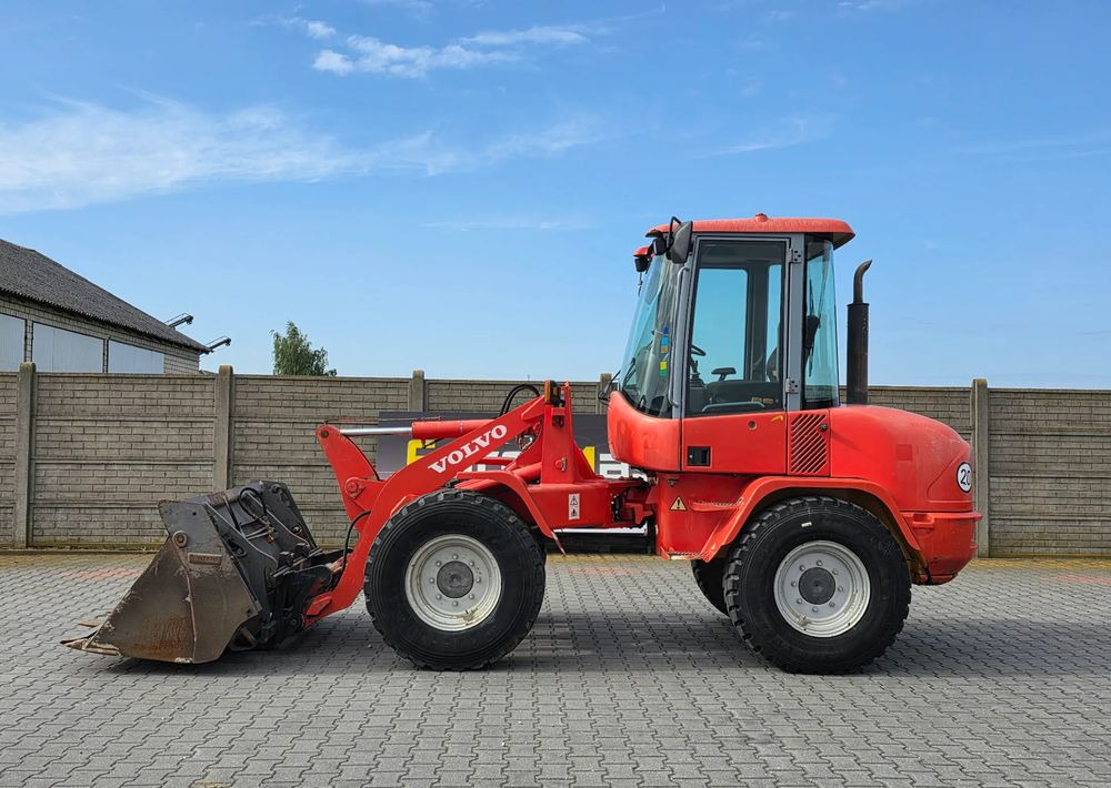 Volvo L30B ZX, 2008 ROK, 6600 MTH, ŁYŻKA OTWIERANA + WIDŁY - Utovarivač na kotačima: slika Volvo L30B ZX, 2008 ROK, 6600 MTH, ŁYŻKA OTWIERANA + WIDŁY - Utovarivač na kotačima Volvo L30B ZX, 2008 ROK, 6600 MTH, ŁYŻKA OTWIERANA + WIDŁY - Utovarivač na kotačima: slika Volvo L30B ZX, 2008 ROK, 6600 MTH, ŁYŻKA OTWIERANA + WIDŁY - Utovarivač na kotačima