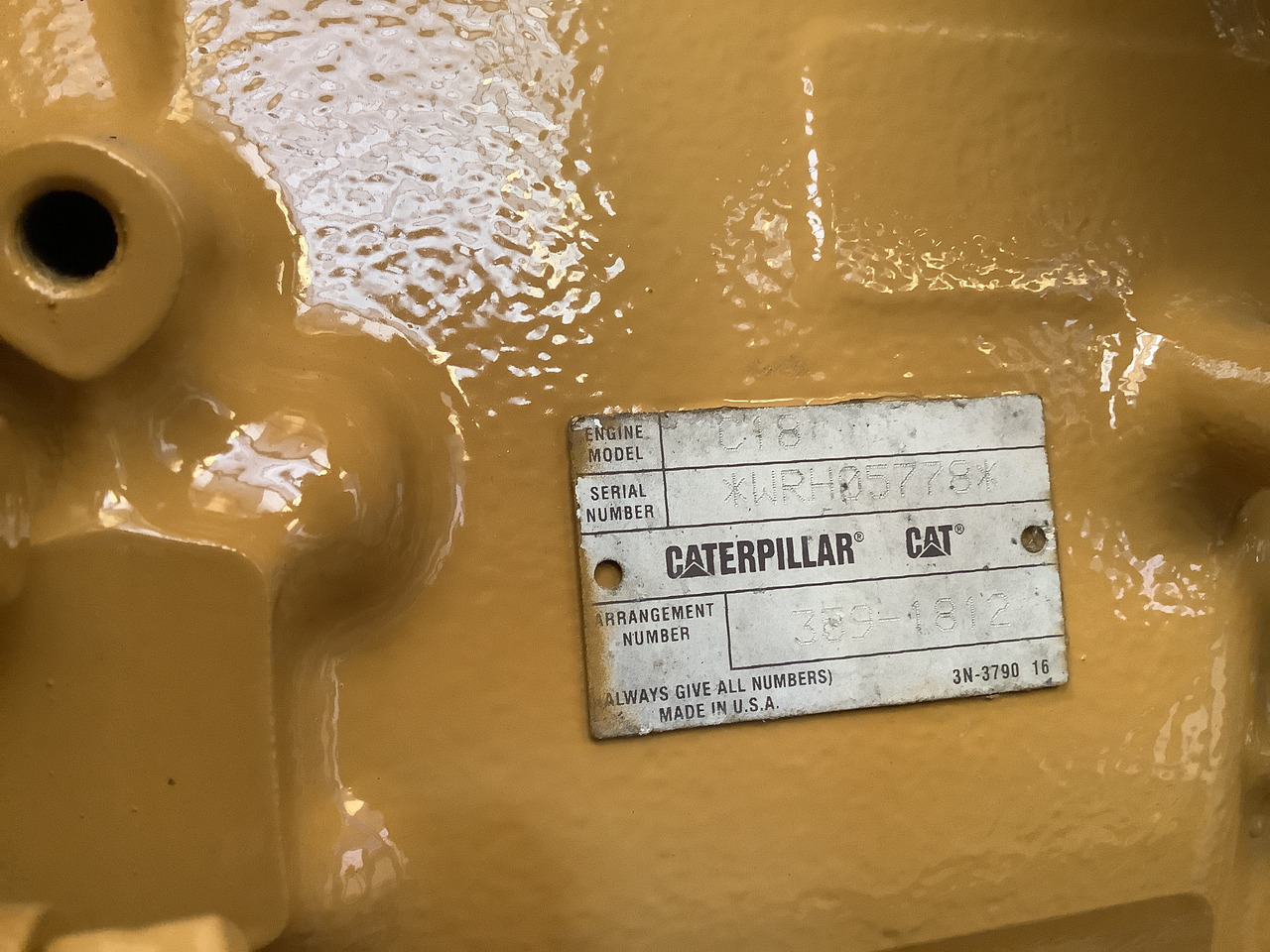 Caterpillar C18 Acert. - Motor: slika Caterpillar C18 Acert. - Motor Caterpillar C18 Acert. - Motor: slika Caterpillar C18 Acert. - Motor