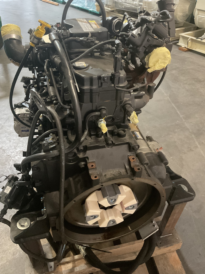 Cummins B4.5 - Motor: slika Cummins B4.5 - Motor Cummins B4.5 - Motor: slika Cummins B4.5 - Motor