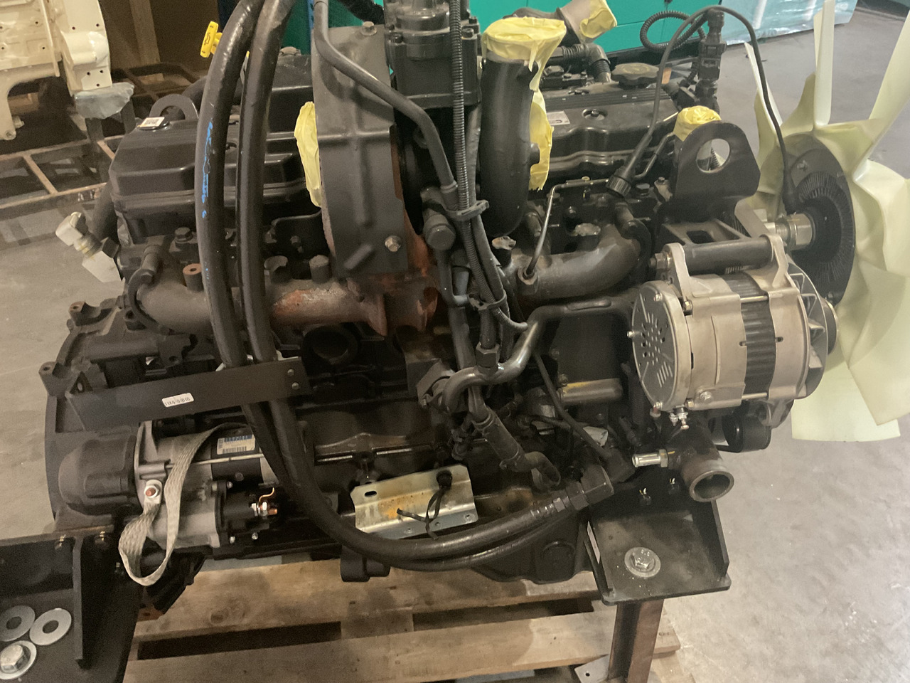 Cummins B6.7 - Motor: slika Cummins B6.7 - Motor Cummins B6.7 - Motor: slika Cummins B6.7 - Motor