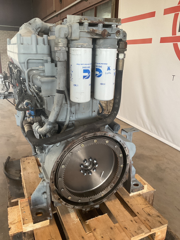 Cummins QSK19 - Motor: slika Cummins QSK19 - Motor Cummins QSK19 - Motor: slika Cummins QSK19 - Motor