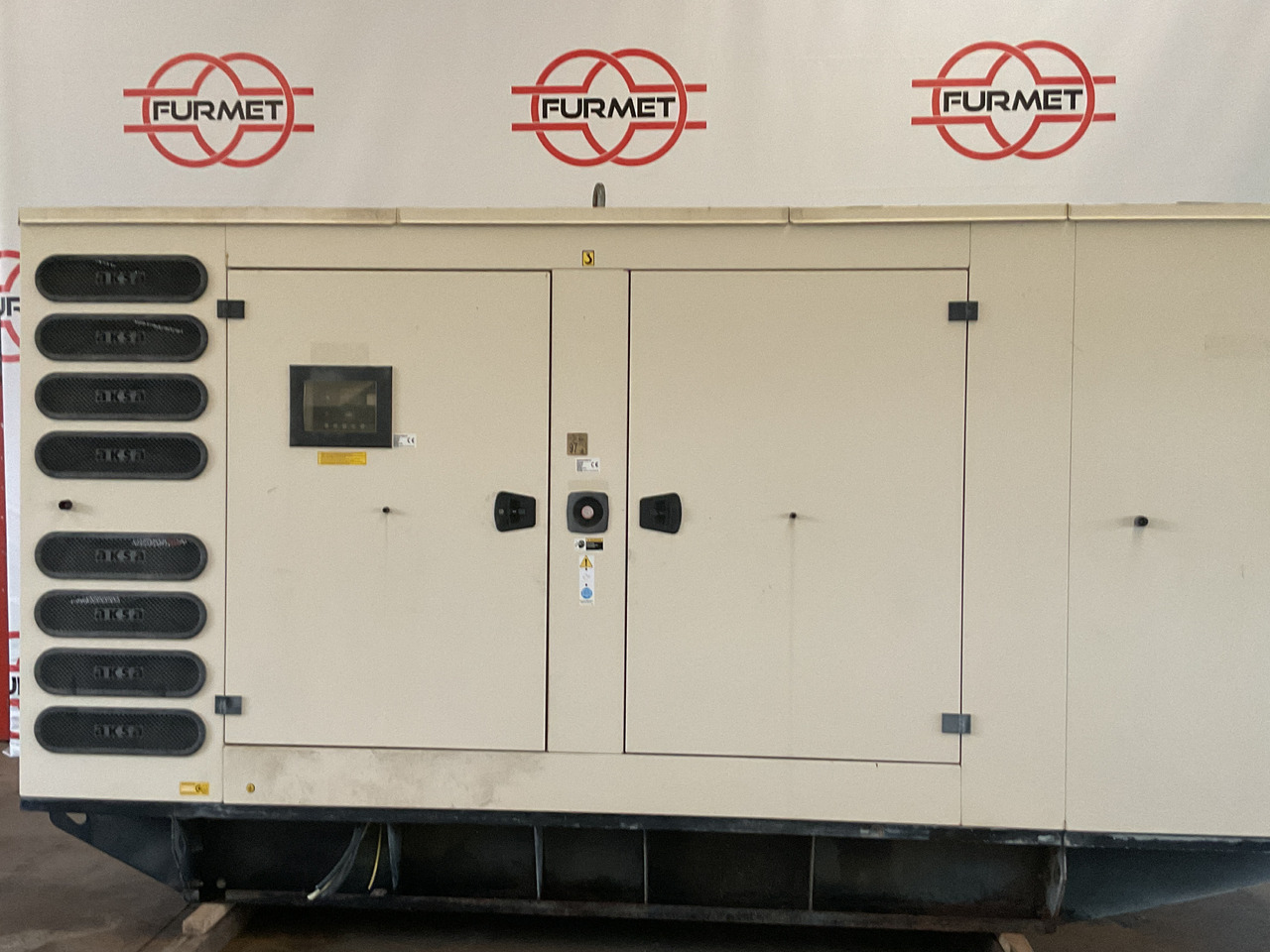 Doosan P158LE, 415KVA generatorset. Like brand new, low hours and complete - Generatorski set: slika Doosan P158LE, 415KVA generatorset. Like brand new, low hours and complete - Generatorski set Doosan P158LE, 415KVA generatorset. Like brand new, low hours and complete - Generatorski set: slika Doosan P158LE, 415KVA generatorset. Like brand new, low hours and complete - Generatorski set