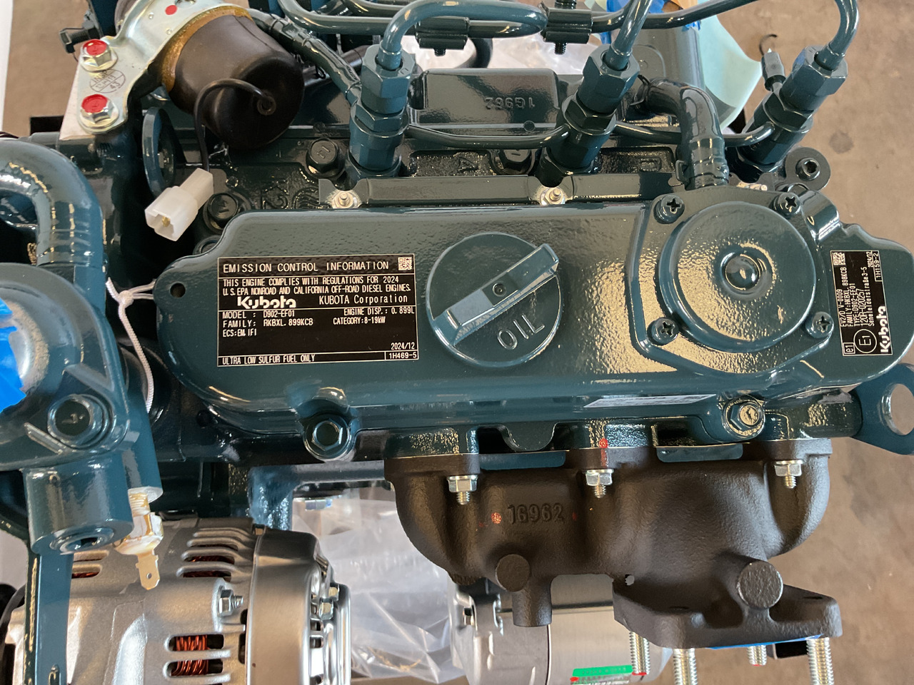 Kubota D902, Brand new and complete - Motor: slika Kubota D902, Brand new and complete - Motor Kubota D902, Brand new and complete - Motor: slika Kubota D902, Brand new and complete - Motor