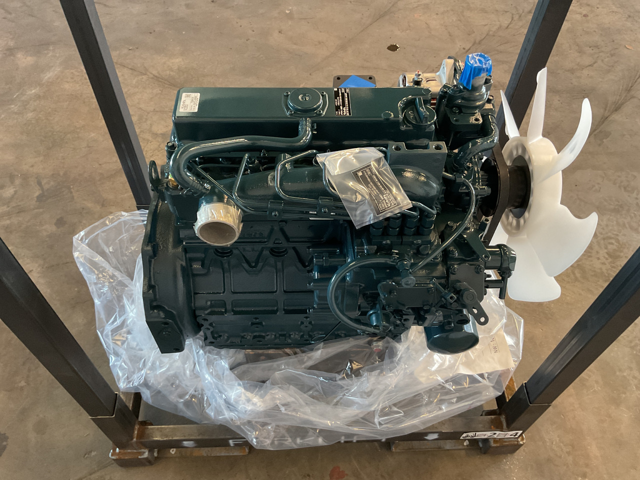 Kubota V2203-EU1, brand new and complete - Motor: slika Kubota V2203-EU1, brand new and complete - Motor Kubota V2203-EU1, brand new and complete - Motor: slika Kubota V2203-EU1, brand new and complete - Motor