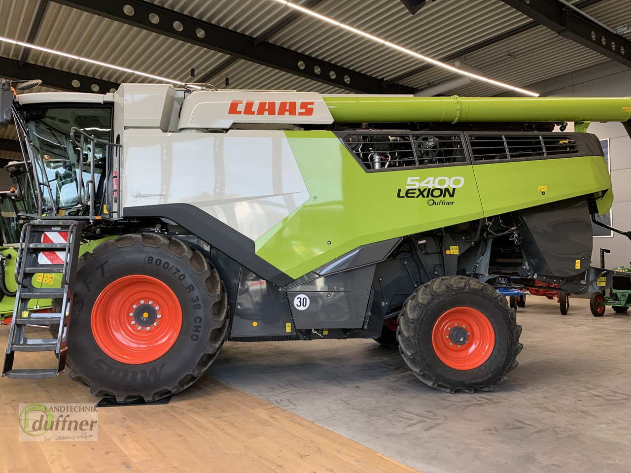 CLAAS Lexion 5400 - Kombajn za žetvu: slika CLAAS Lexion 5400 - Kombajn za žetvu CLAAS Lexion 5400 - Kombajn za žetvu: slika CLAAS Lexion 5400 - Kombajn za žetvu