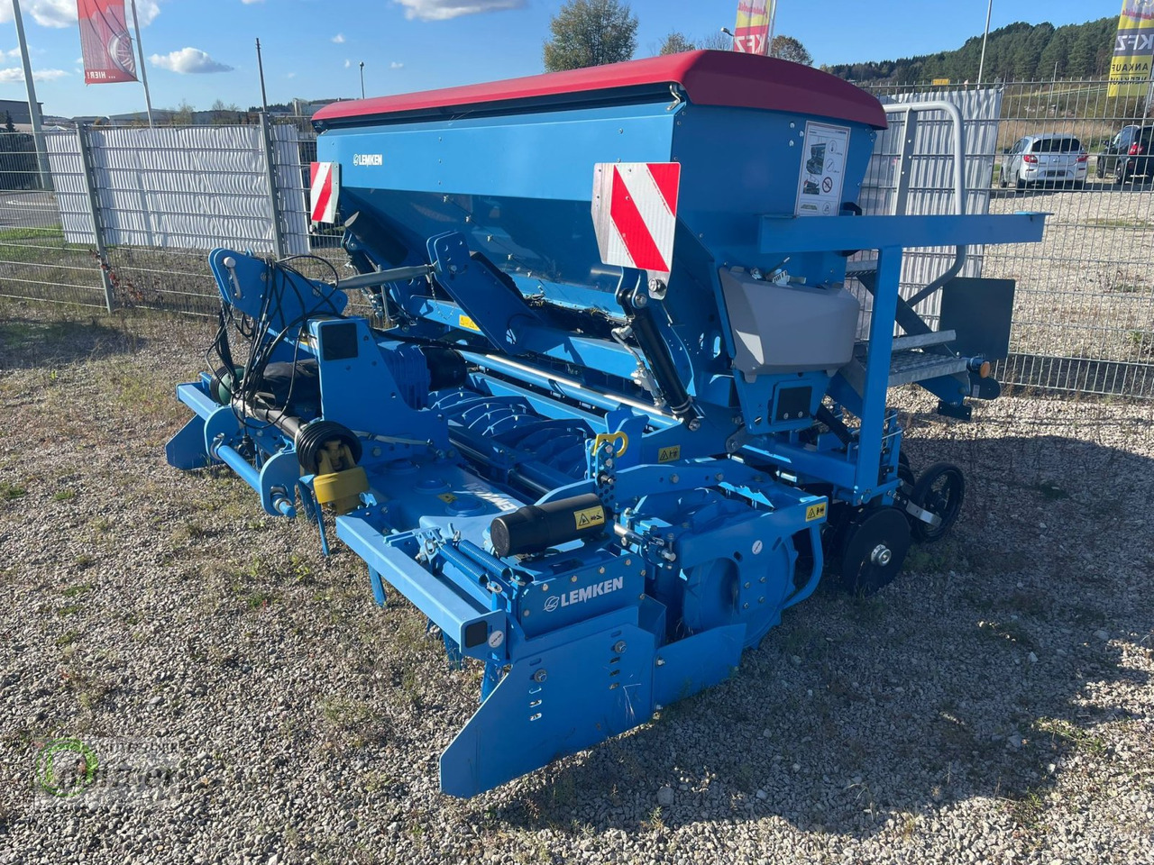 Lemken Zirkon 12/300 mit Saphir 9/300-125 - Sijačica: slika Lemken Zirkon 12/300 mit Saphir 9/300-125 - Sijačica Lemken Zirkon 12/300 mit Saphir 9/300-125 - Sijačica: slika Lemken Zirkon 12/300 mit Saphir 9/300-125 - Sijačica