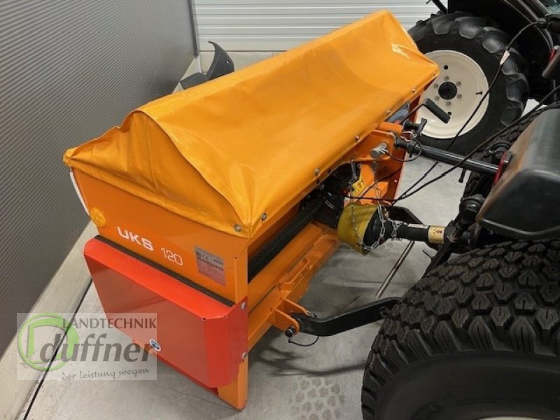 Rauch UKS 120 - Posipač pijeska/ Soli: slika Rauch UKS 120 - Posipač pijeska/ Soli Rauch UKS 120 - Posipač pijeska/ Soli: slika Rauch UKS 120 - Posipač pijeska/ Soli