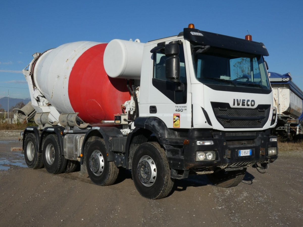 IVECO TRAKKER 450 CIFA RY1300 - Automješalica: slika IVECO TRAKKER 450 CIFA RY1300 - Automješalica IVECO TRAKKER 450 CIFA RY1300 - Automješalica: slika IVECO TRAKKER 450 CIFA RY1300 - Automješalica