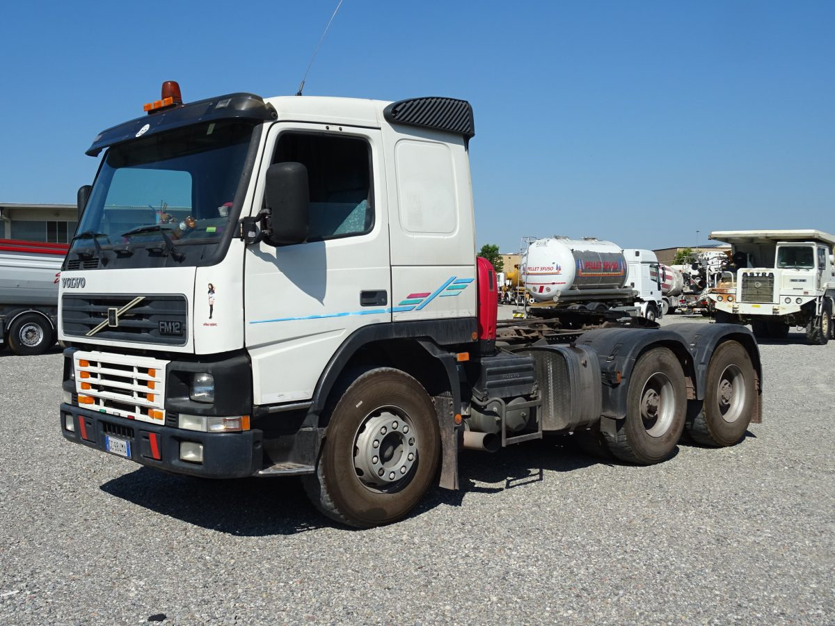 VOLVO FM12 420T 6X4 - Tegljač: slika VOLVO FM12 420T 6X4 - Tegljač VOLVO FM12 420T 6X4 - Tegljač: slika VOLVO FM12 420T 6X4 - Tegljač