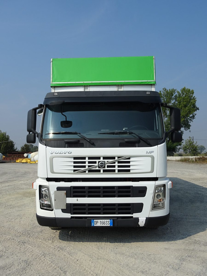 VOLVO FM9 R 62 - Kamion s ceradom: slika VOLVO FM9 R 62 - Kamion s ceradom VOLVO FM9 R 62 - Kamion s ceradom: slika VOLVO FM9 R 62 - Kamion s ceradom