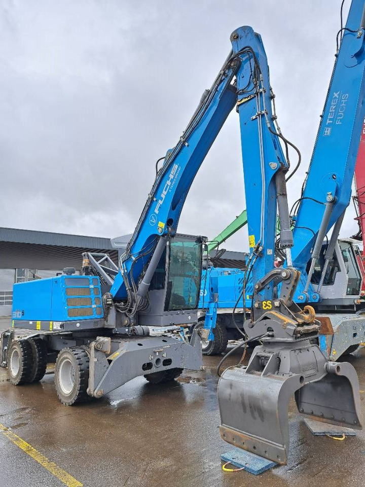 Fuchs MHL310F + Grapple - Stroj za rukovanje otpadom: slika Fuchs MHL310F + Grapple - Stroj za rukovanje otpadom Fuchs MHL310F + Grapple - Stroj za rukovanje otpadom: slika Fuchs MHL310F + Grapple - Stroj za rukovanje otpadom