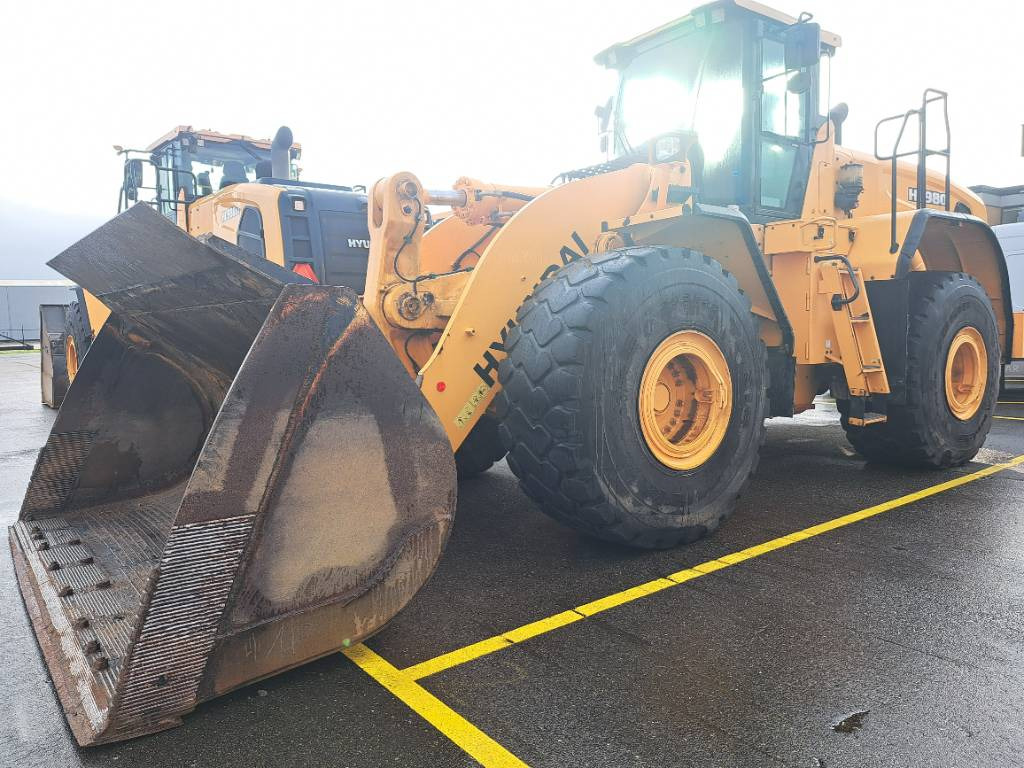 Hyundai HL980 - Utovarivač na kotačima: slika Hyundai HL980 - Utovarivač na kotačima Hyundai HL980 - Utovarivač na kotačima: slika Hyundai HL980 - Utovarivač na kotačima